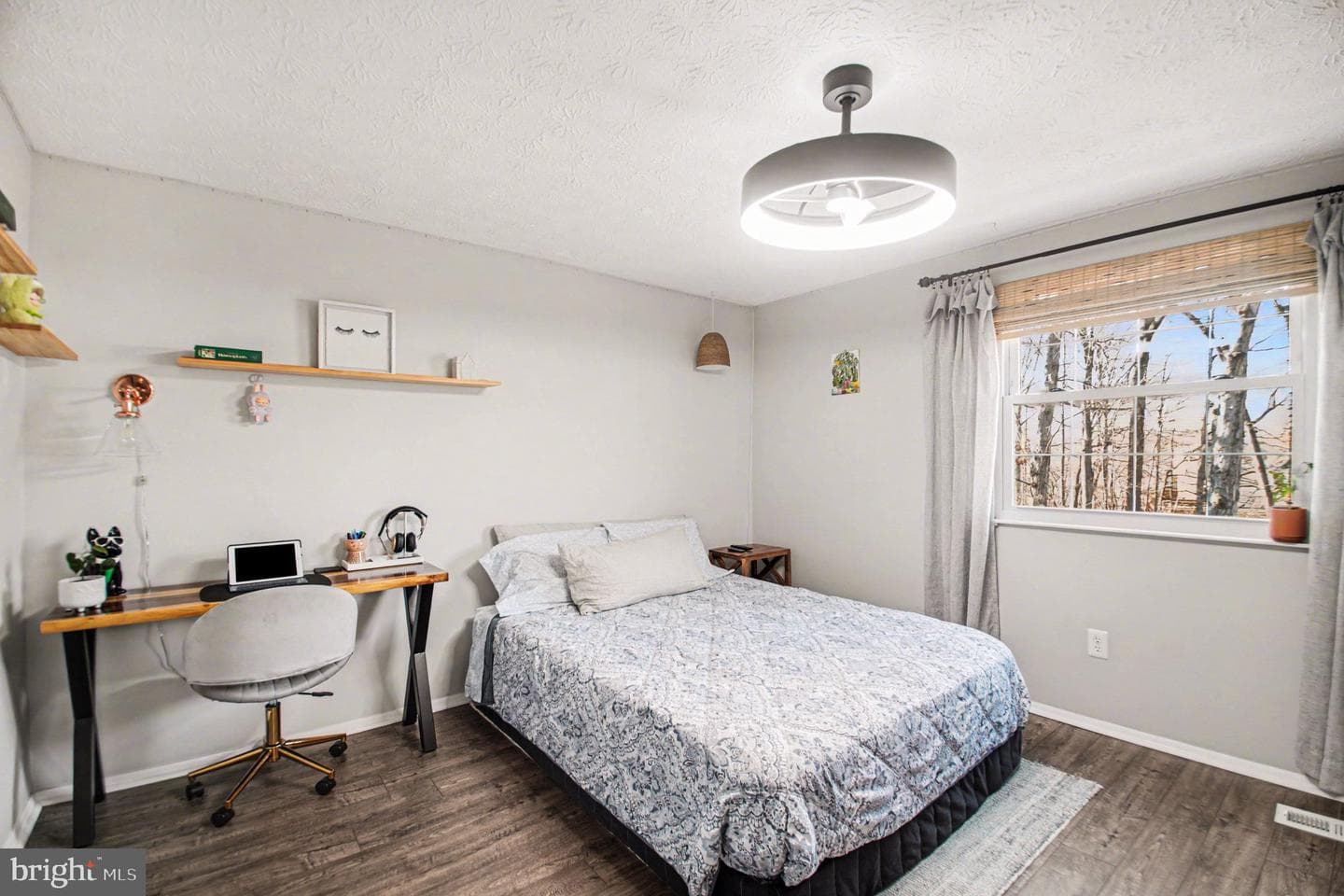 110 Almey Court photo 24