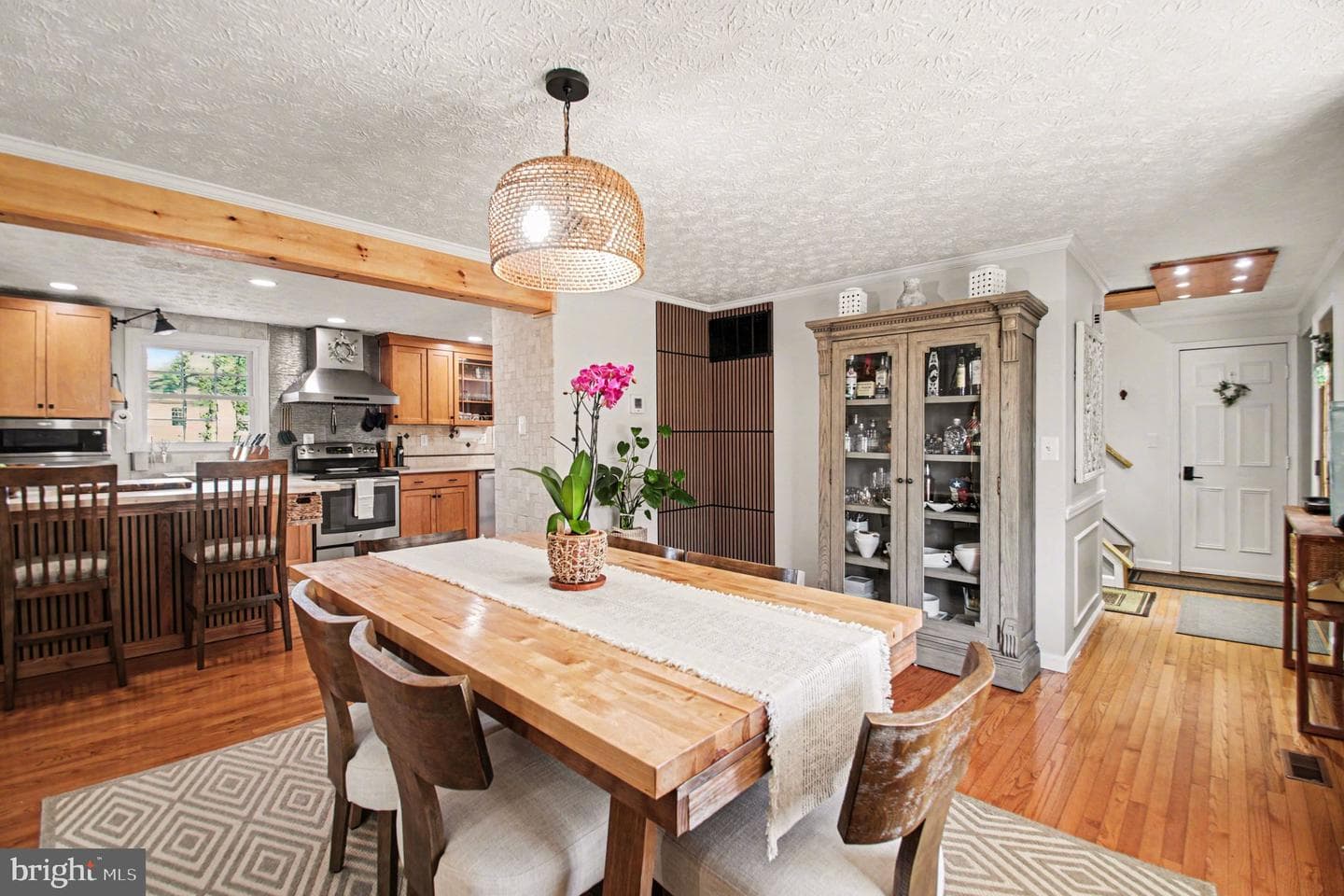 110 Almey Court photo 8
