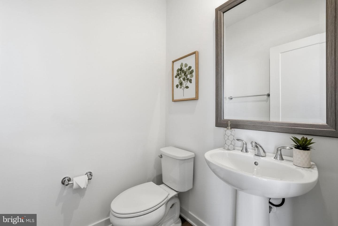 43403 Fifeville Square photo 43