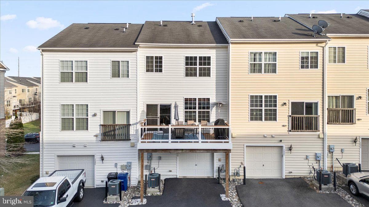 1590 Kinnaird Terrace NE photo 36