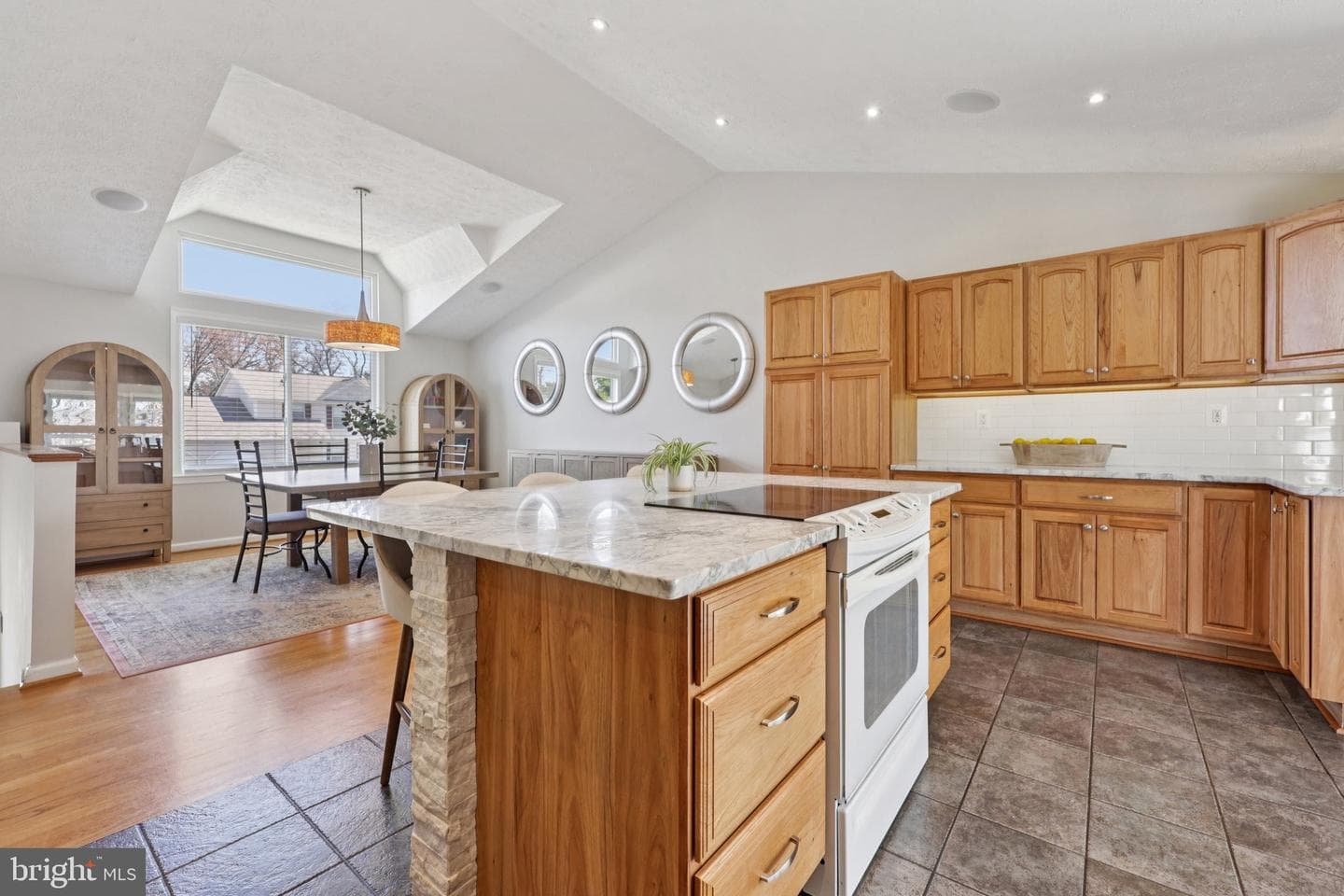 22216 Stablehouse Drive photo 11