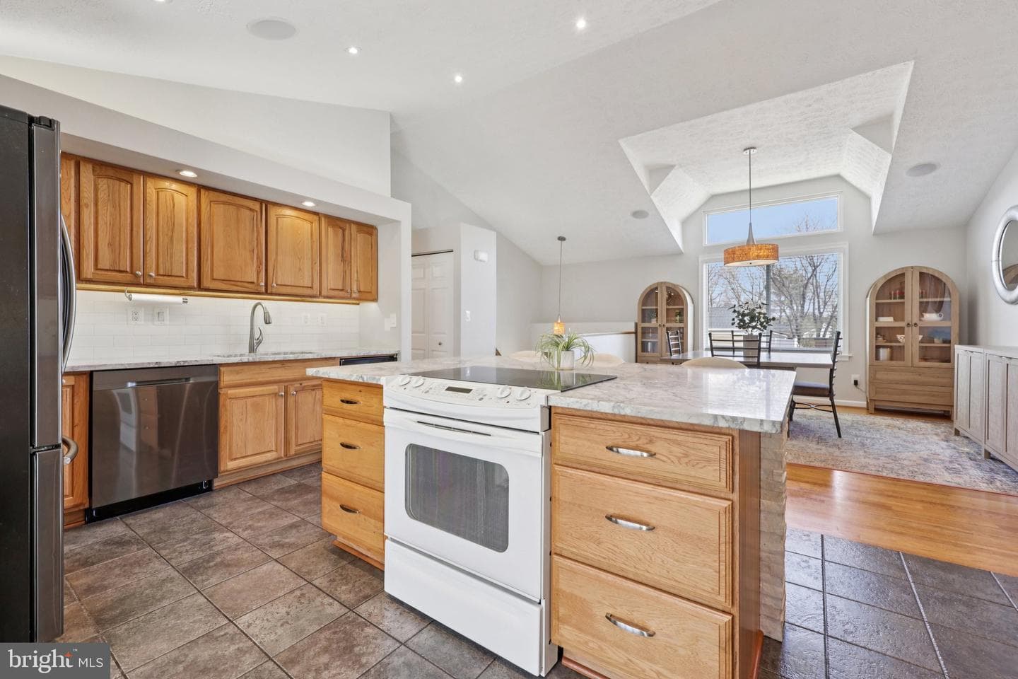22216 Stablehouse Drive photo 12