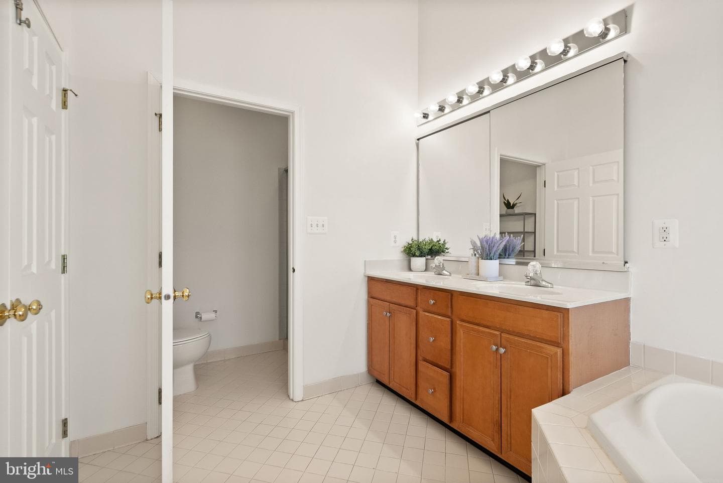 42683 Sandman Terrace photo 23