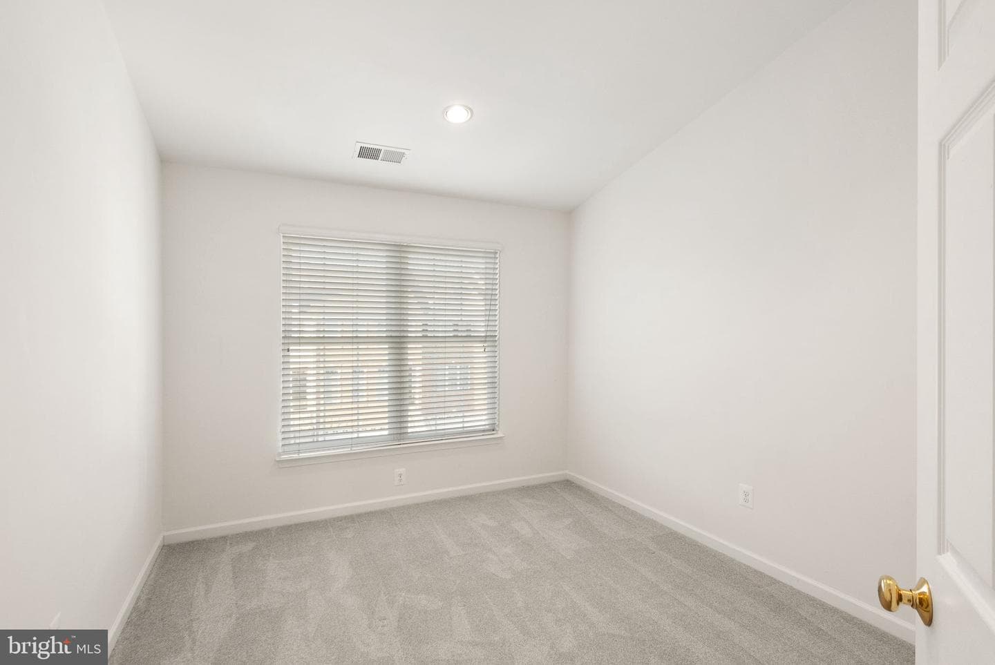 42683 Sandman Terrace photo 28