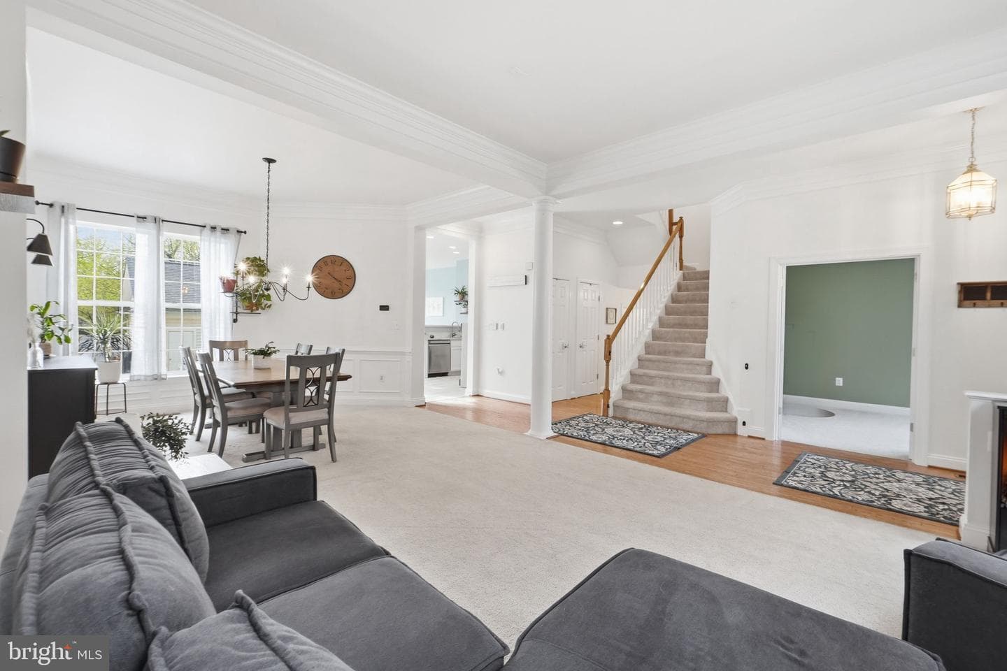 513 Gentlewood Sq photo 8