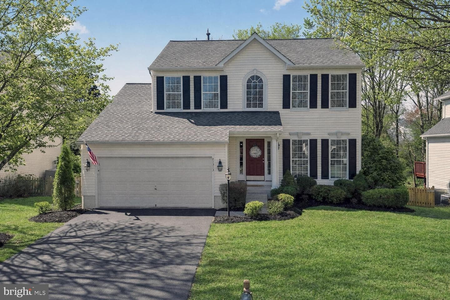21313 Hidden Pond Place photo 2