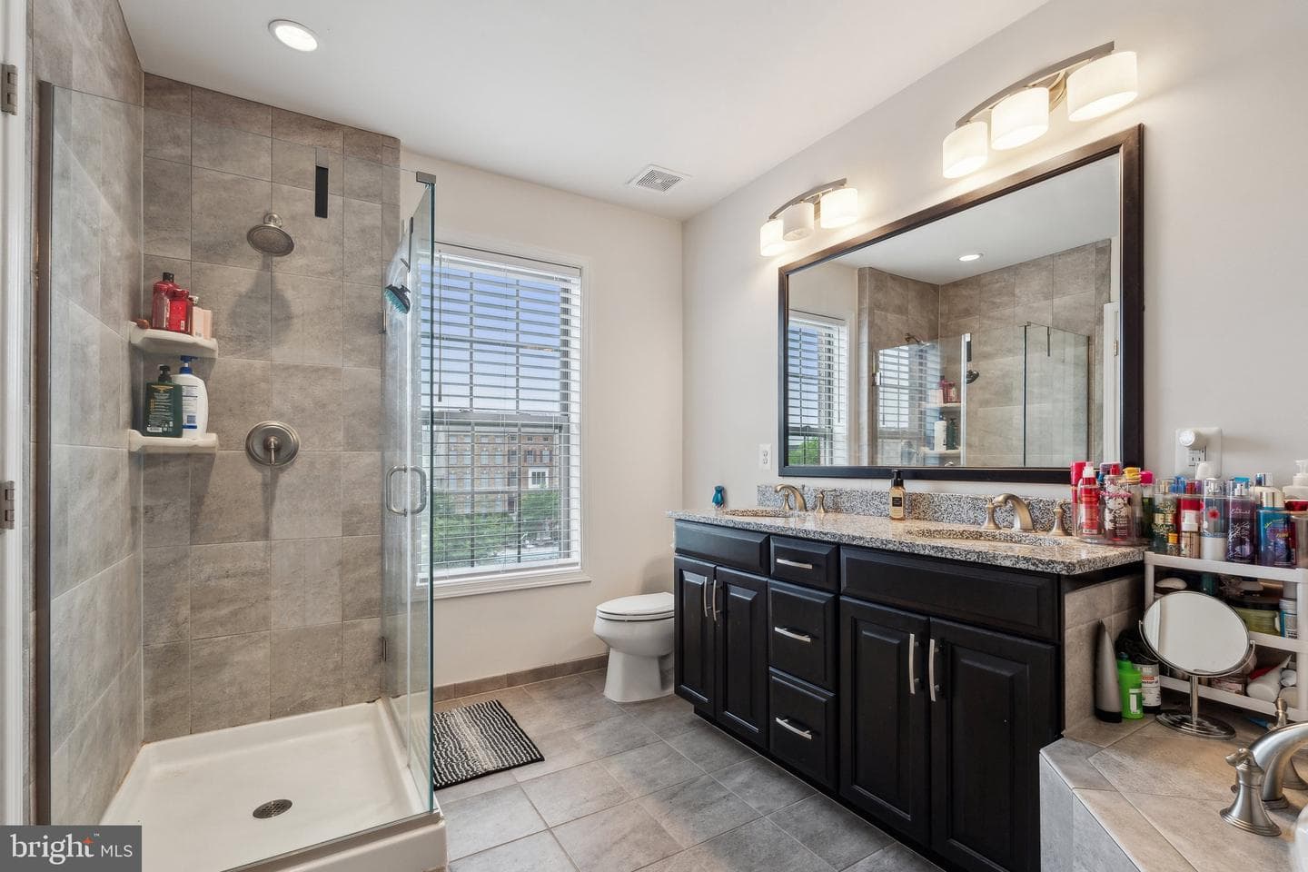 22613 Naugatuck Square photo 44