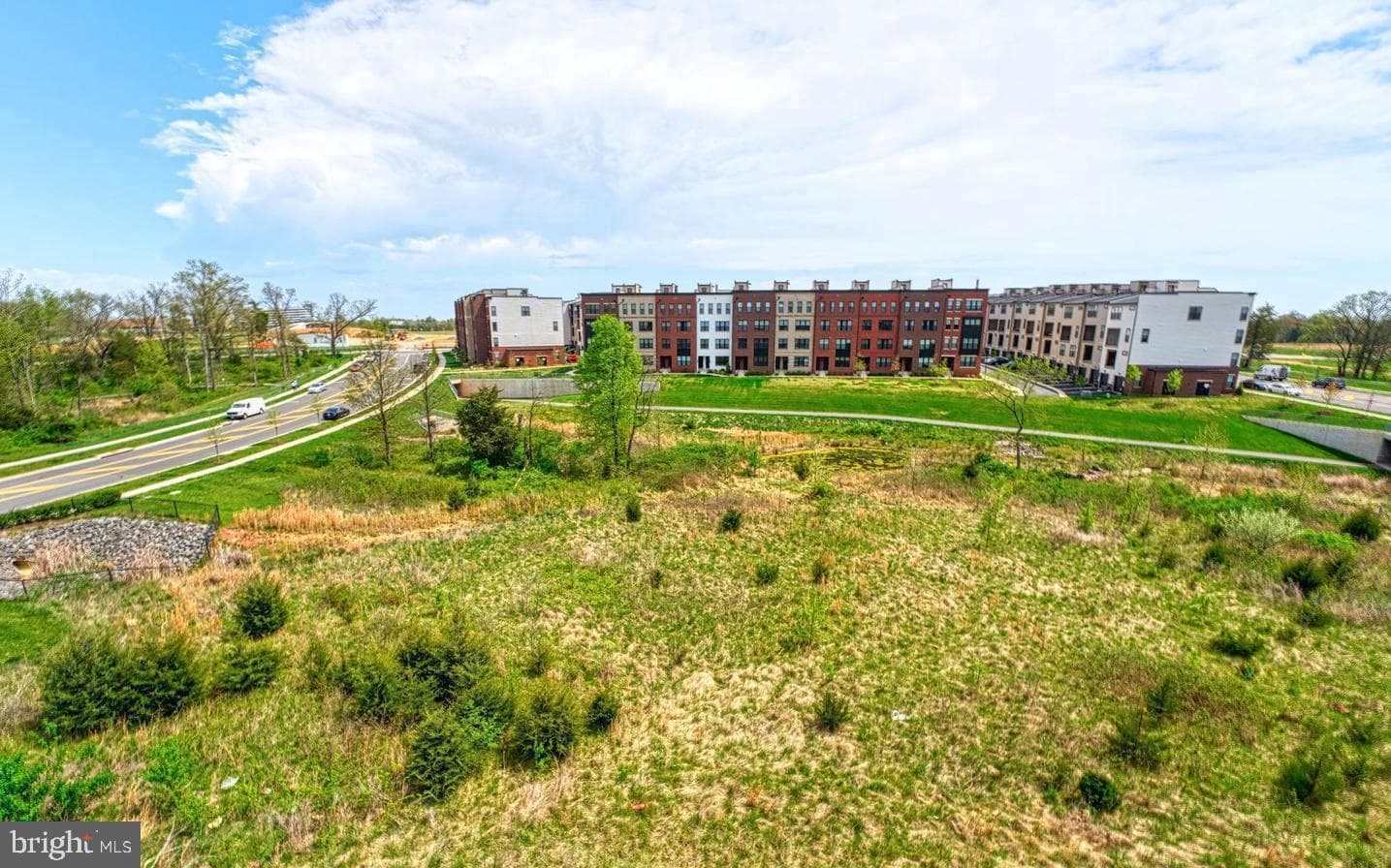 22613 Naugatuck Square photo 60