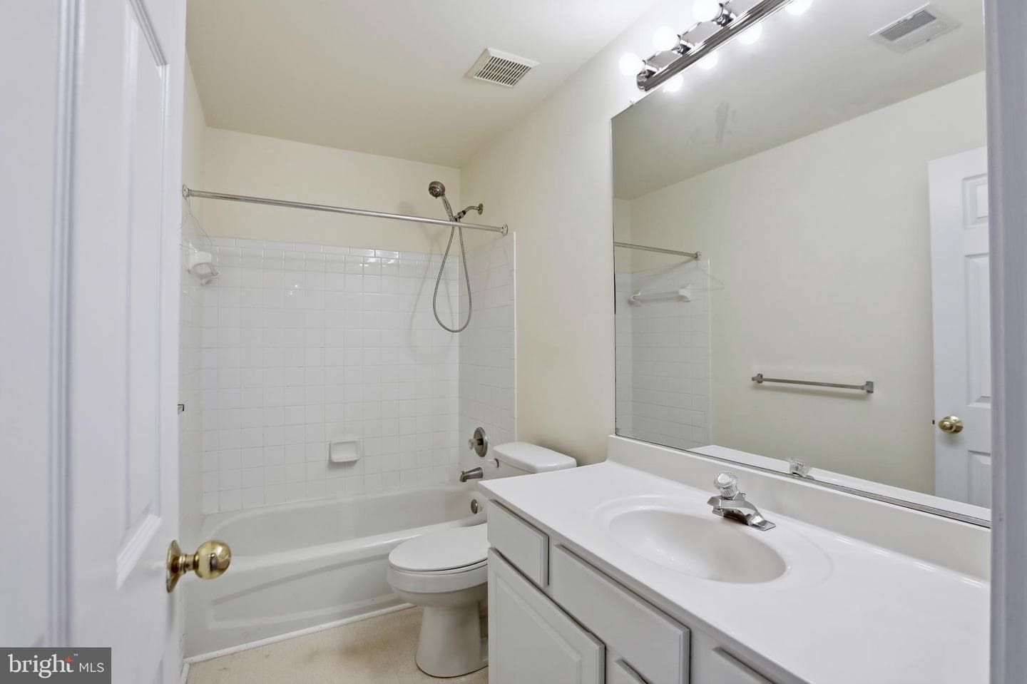 46733 Hollow Mountain Place photo 26