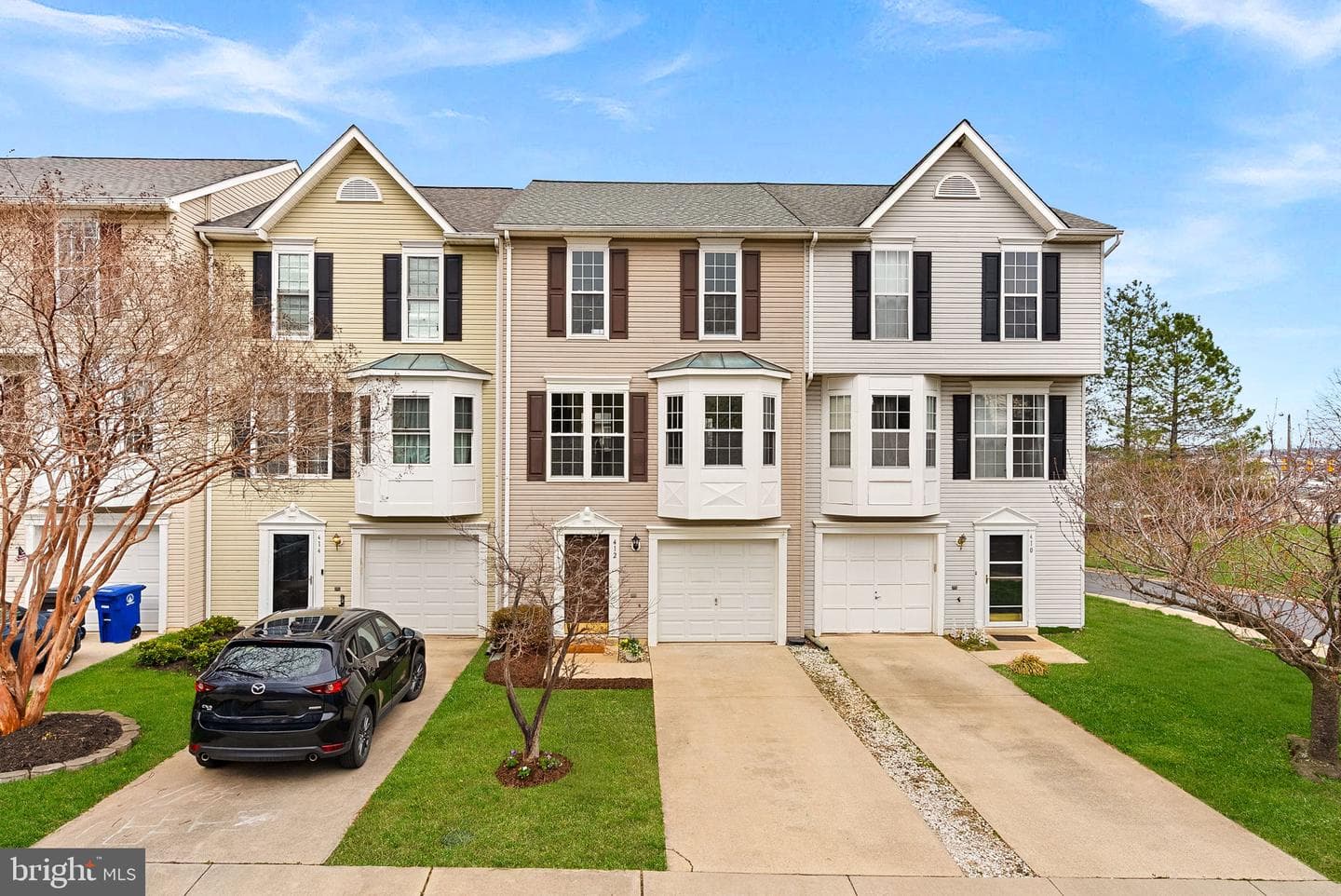 412 Nikki Terrace SE photo 2