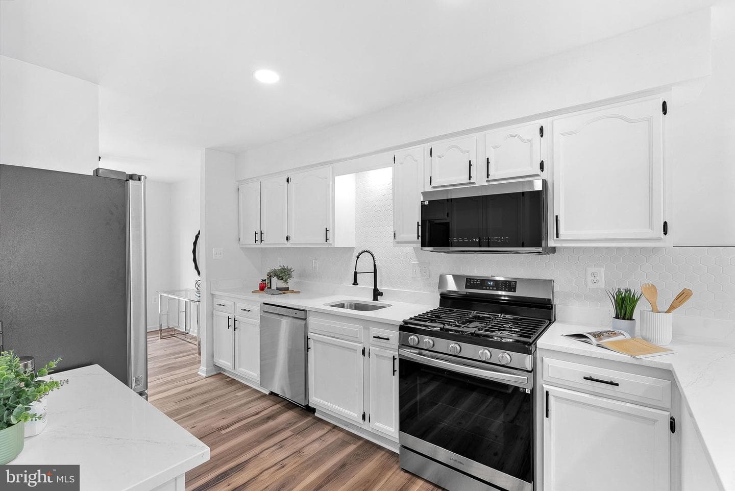412 Nikki Terrace SE photo 22