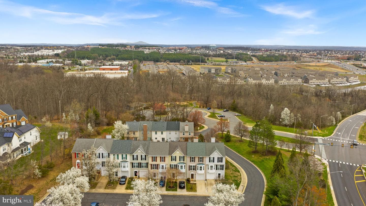 412 Nikki Terrace SE photo 68