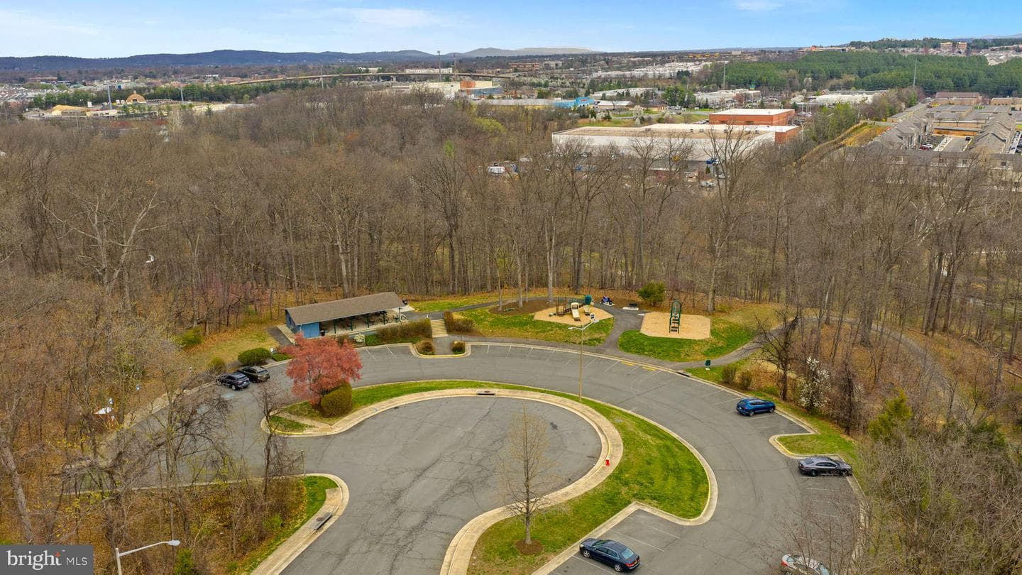 412 Nikki Terrace SE photo 82