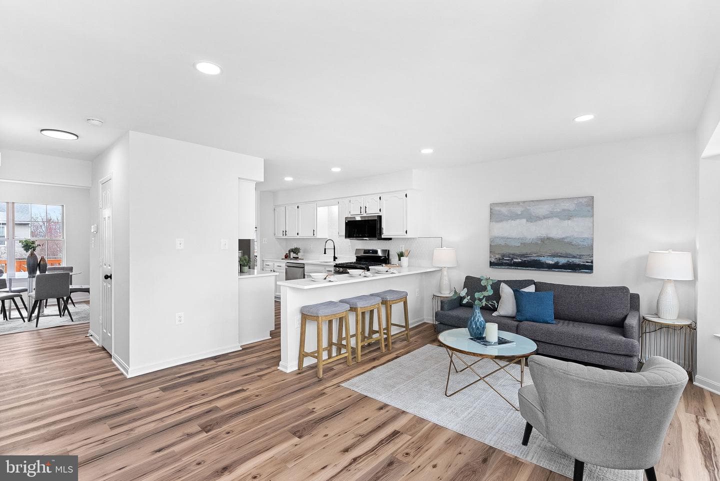 412 Nikki Terrace SE photo 9