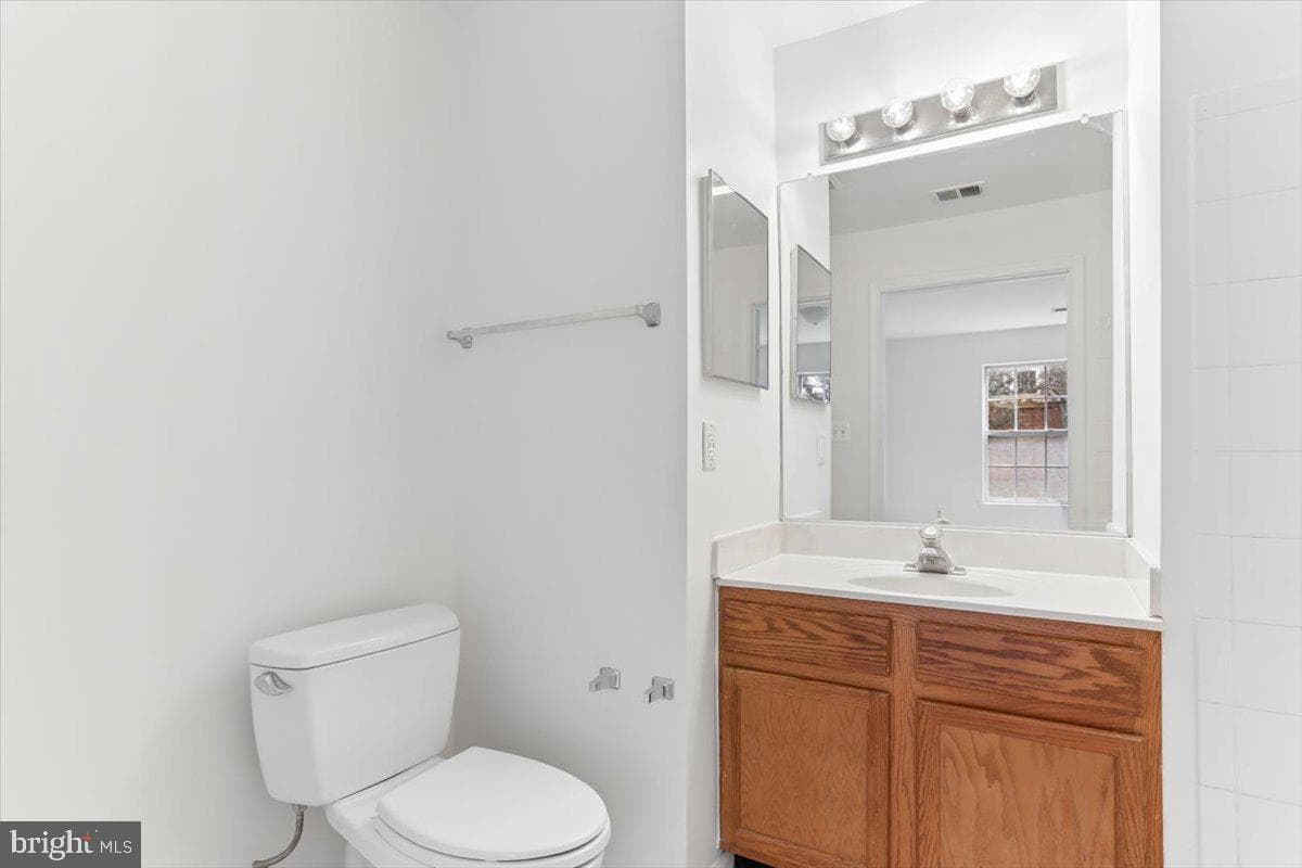631 Constellation Square SE #d photo 9