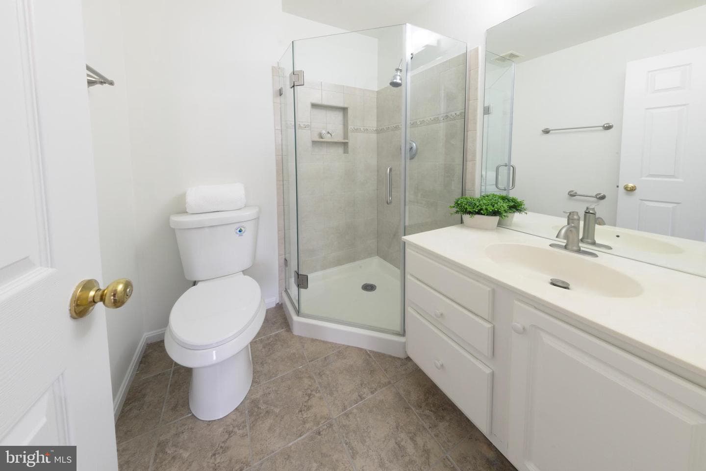 46934 Courtyard Square #300 photo 16