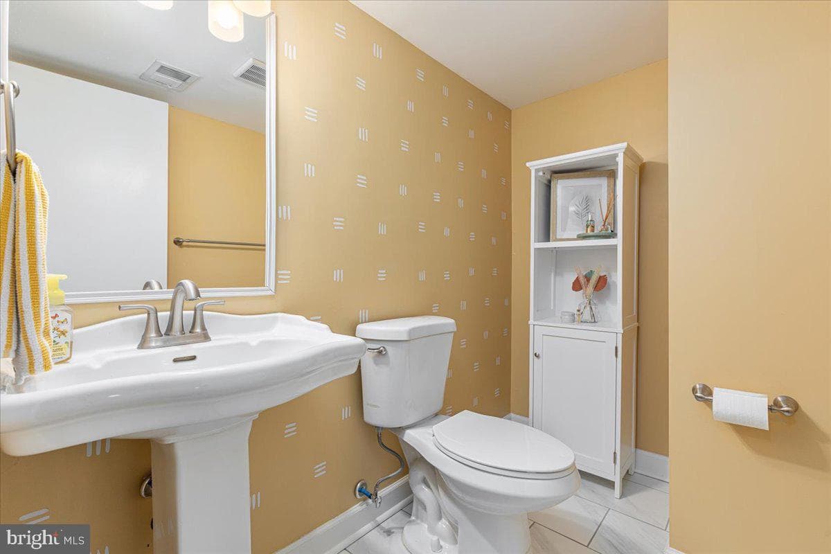 237 Roanoke Drive SE photo 21