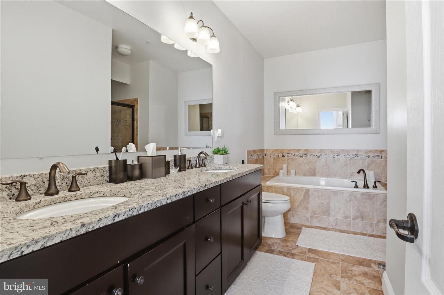 21179 Ashburn Heights Dr photo 25