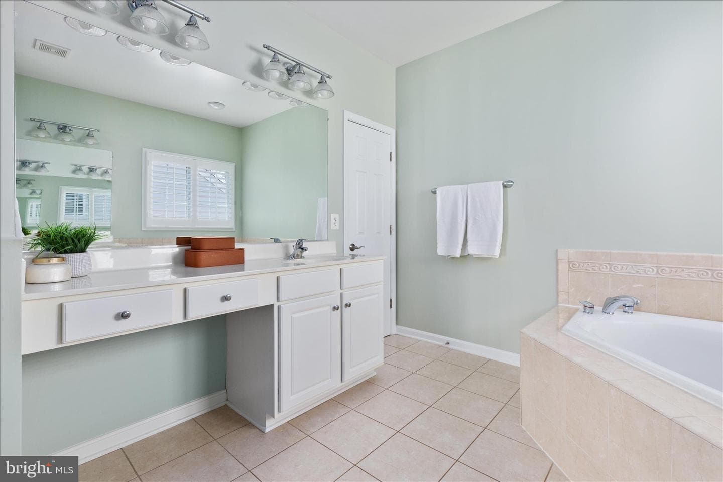 44029 Riverpoint Drive photo 49