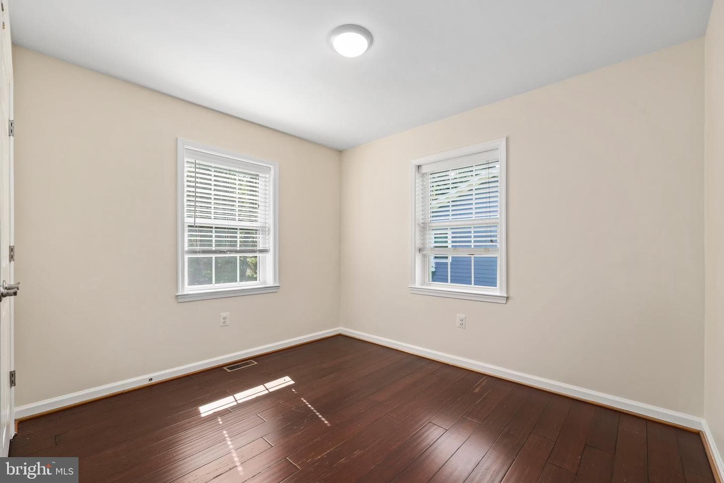 13 S Hughes Street photo 25