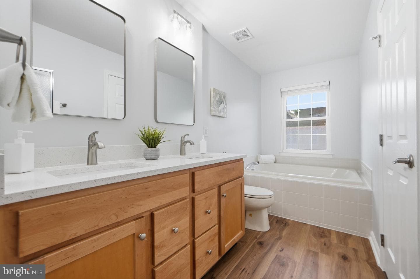 42834 McComas Terrace photo 22