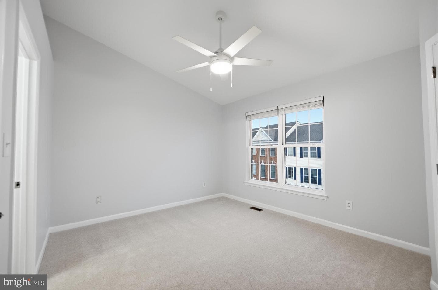 42834 McComas Terrace photo 25