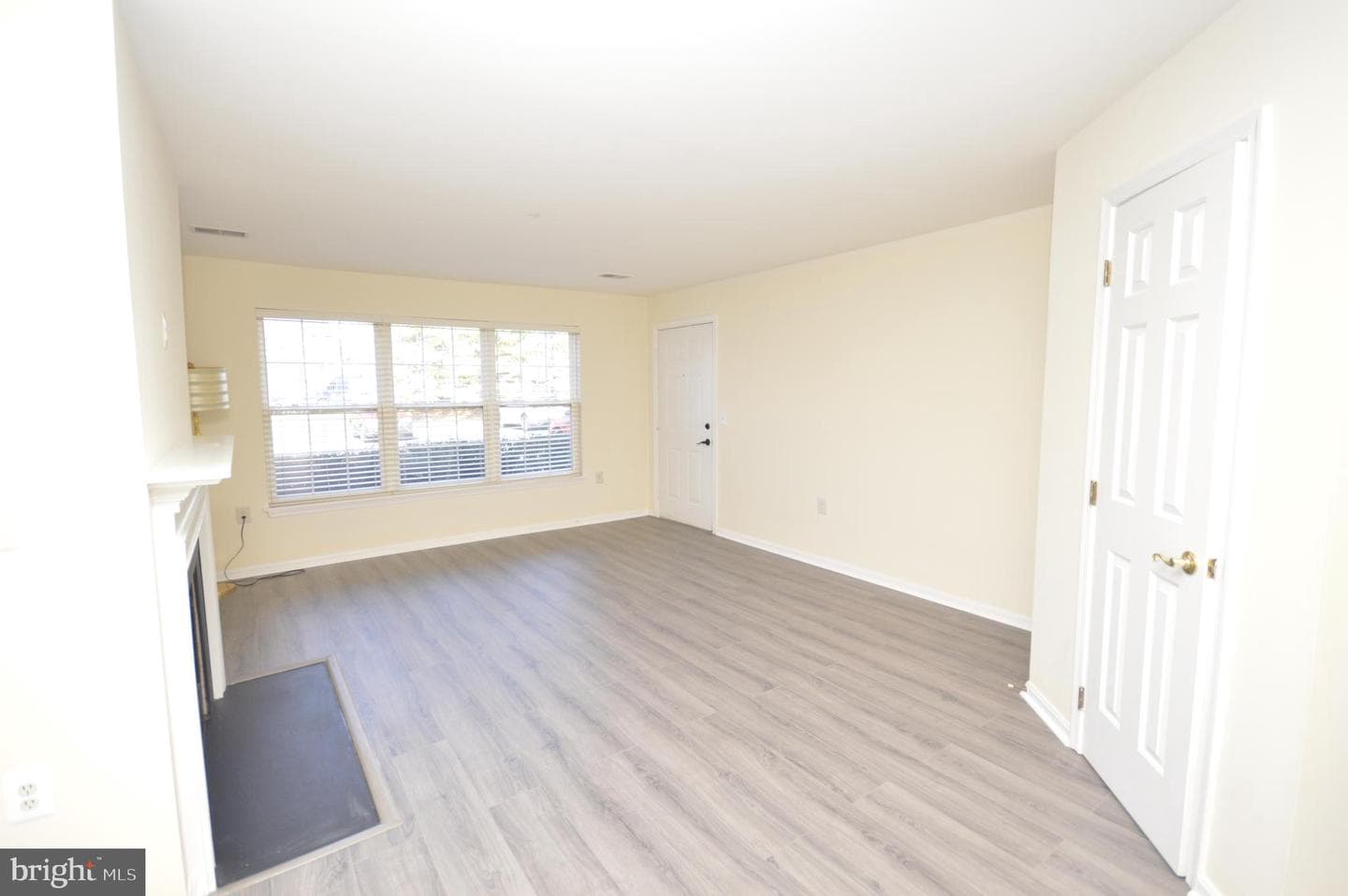 625 Constellation Square SE #a photo 4