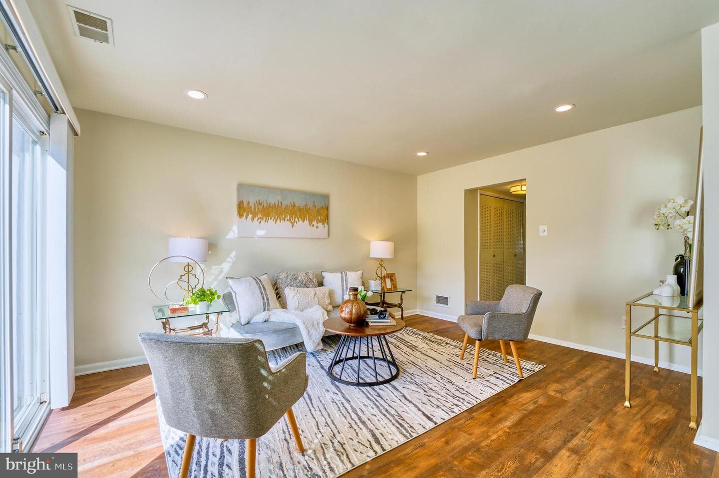 253 Willow Terrace photo 13