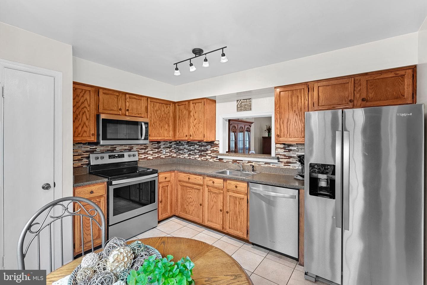 27 Haxall Court photo 15