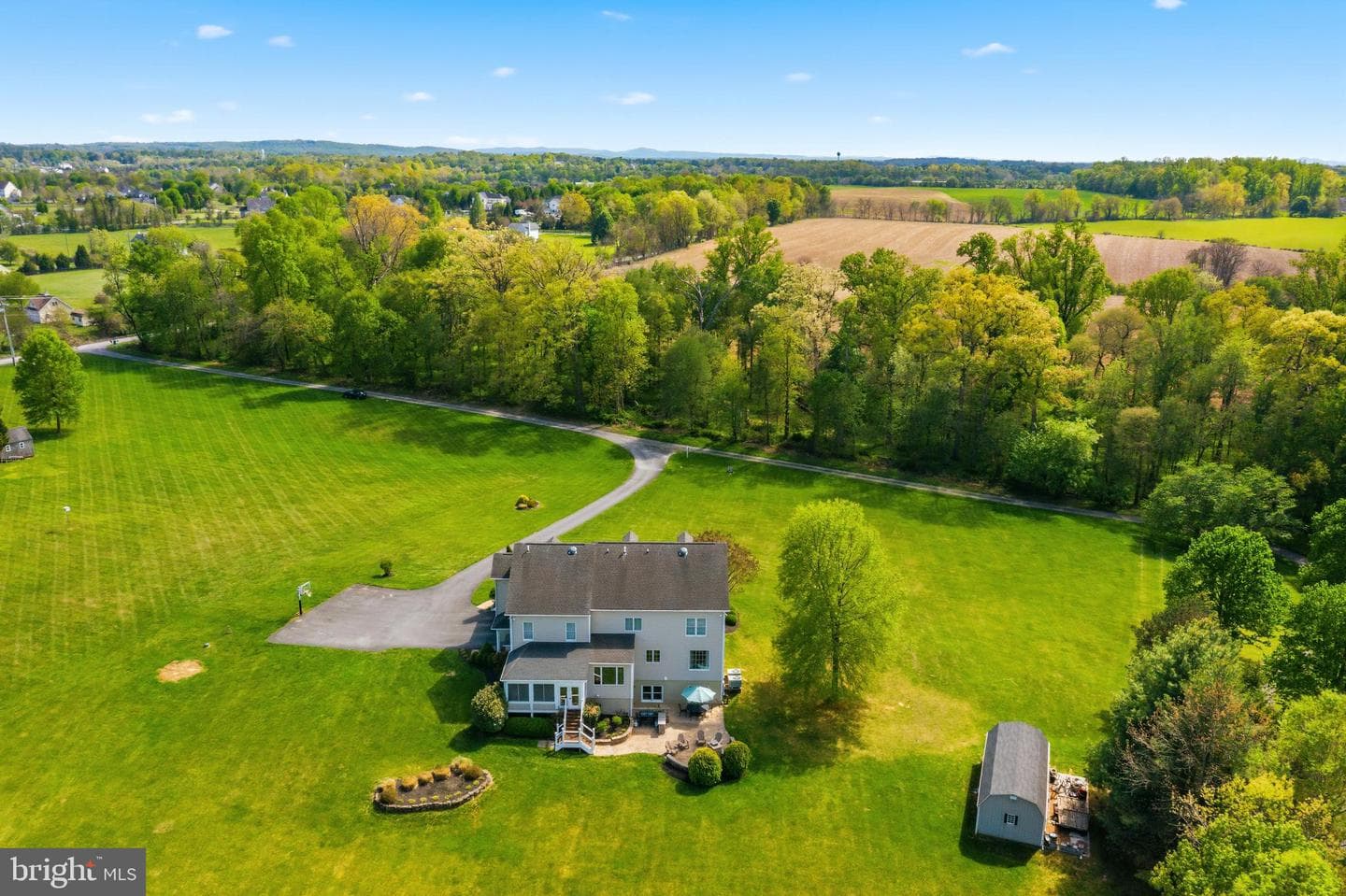16527 Hampton Road photo 49