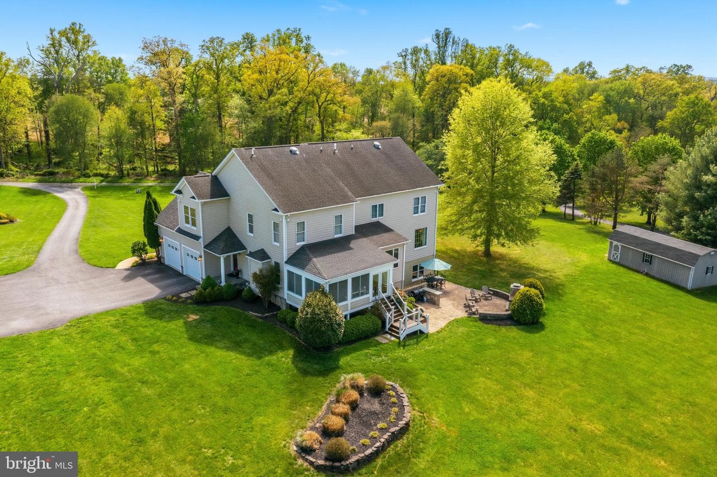 16527 Hampton Road photo 52