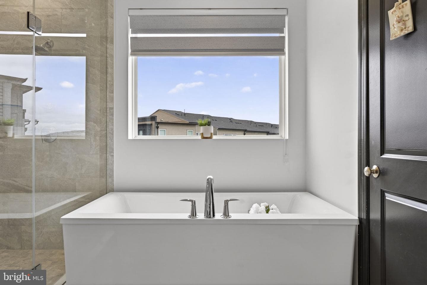 23132 Brooksbank Square photo 46