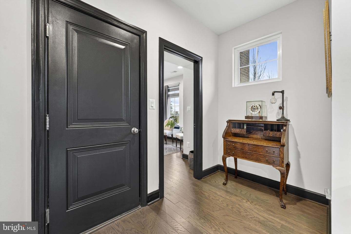 23132 Brooksbank Square photo 9