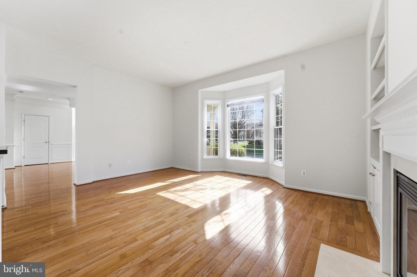 43358 Fullerton photo 16