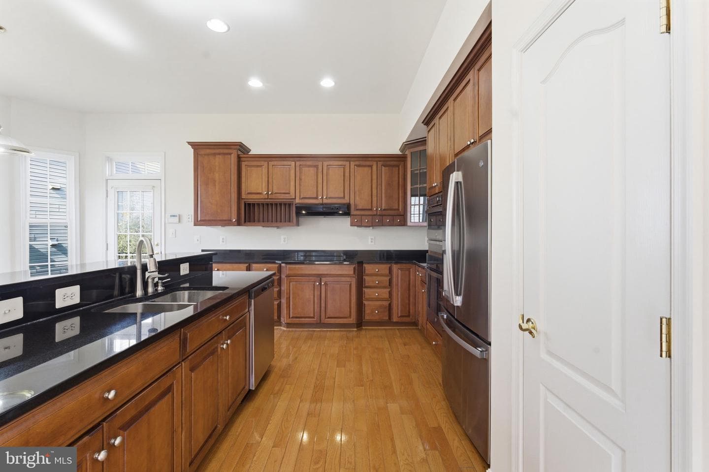 43358 Fullerton photo 19