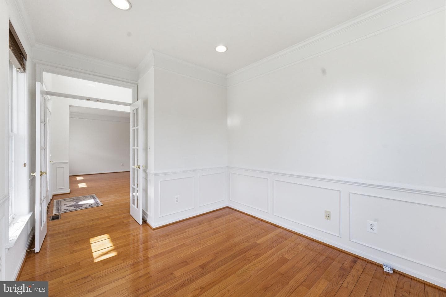 43358 Fullerton photo 23