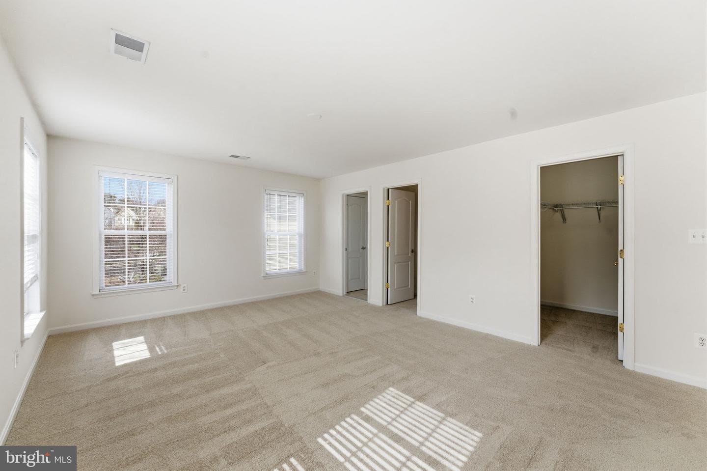 43358 Fullerton photo 33