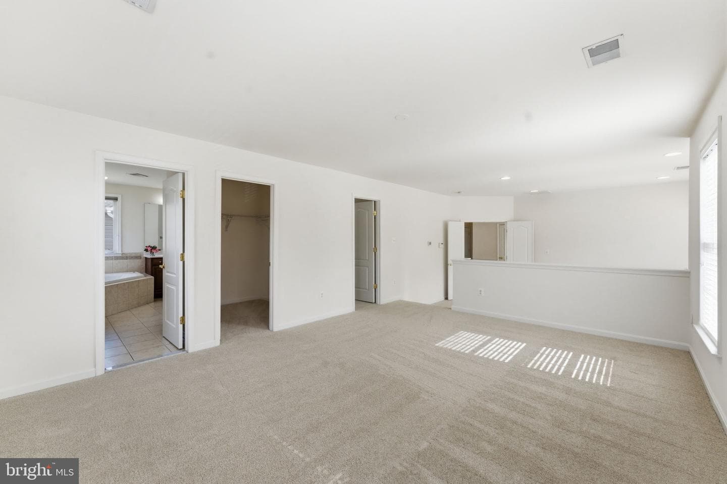 43358 Fullerton photo 34