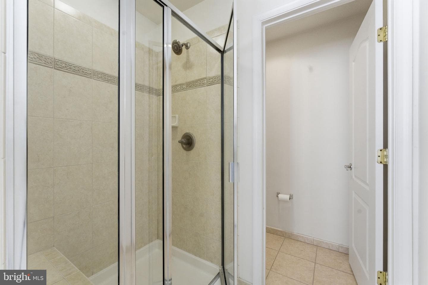 43358 Fullerton photo 39