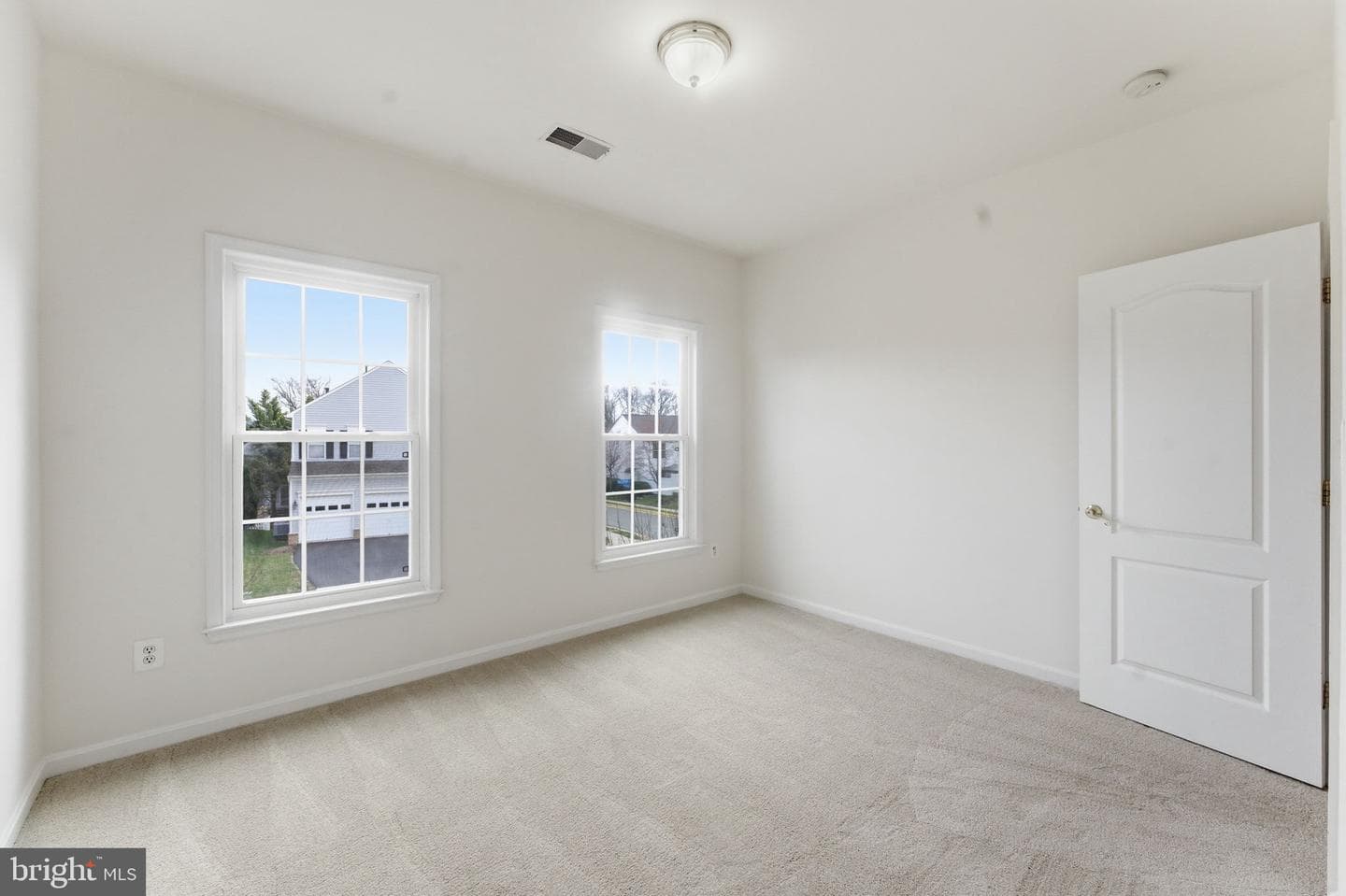 43358 Fullerton photo 47