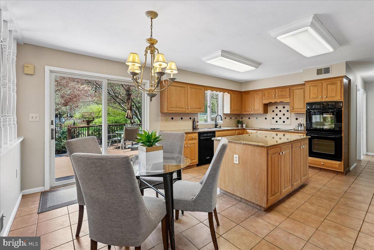 14351 Rosefinch Circle photo 21
