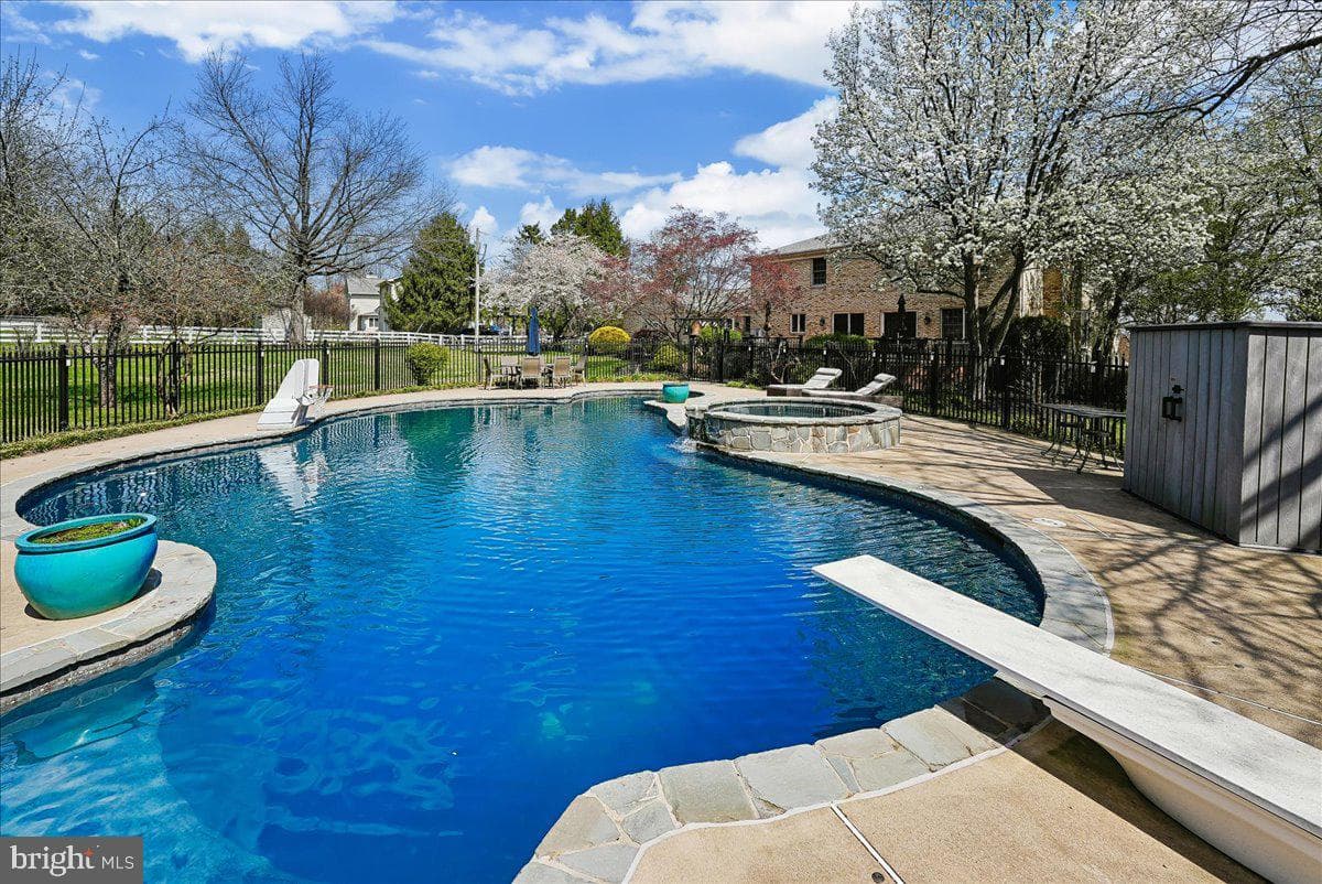 14351 Rosefinch Circle photo 27