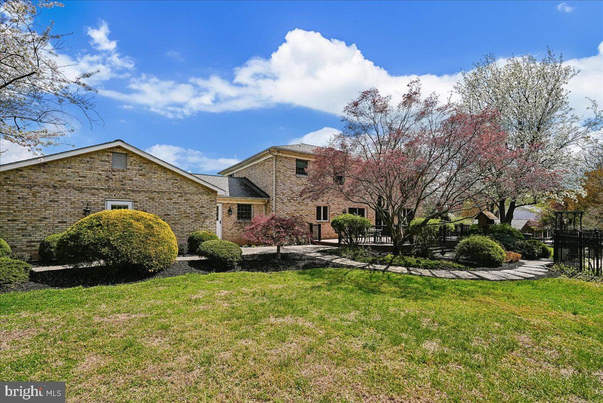 14351 Rosefinch Circle photo 86