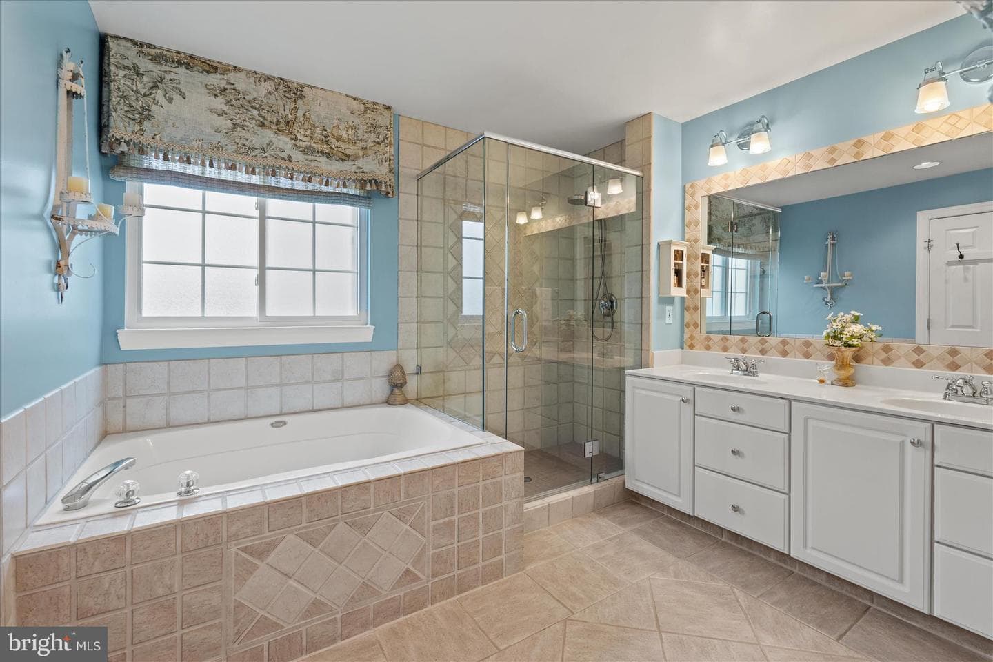 20547 Birchfield Place photo 33