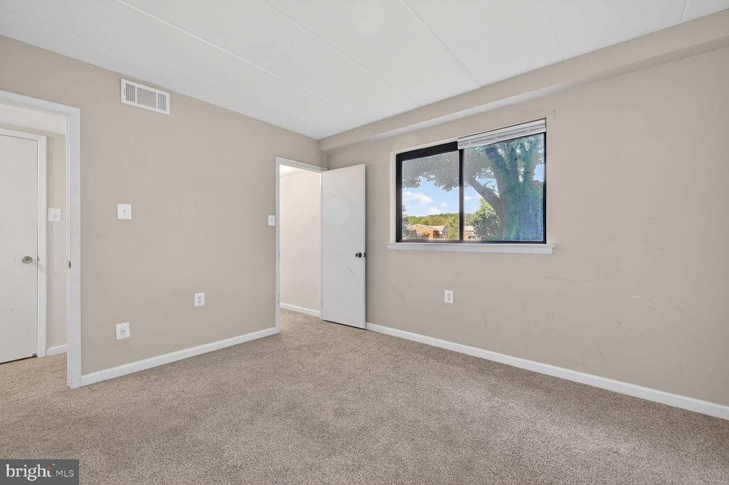 125 Clubhouse Drive SW #1 photo 9