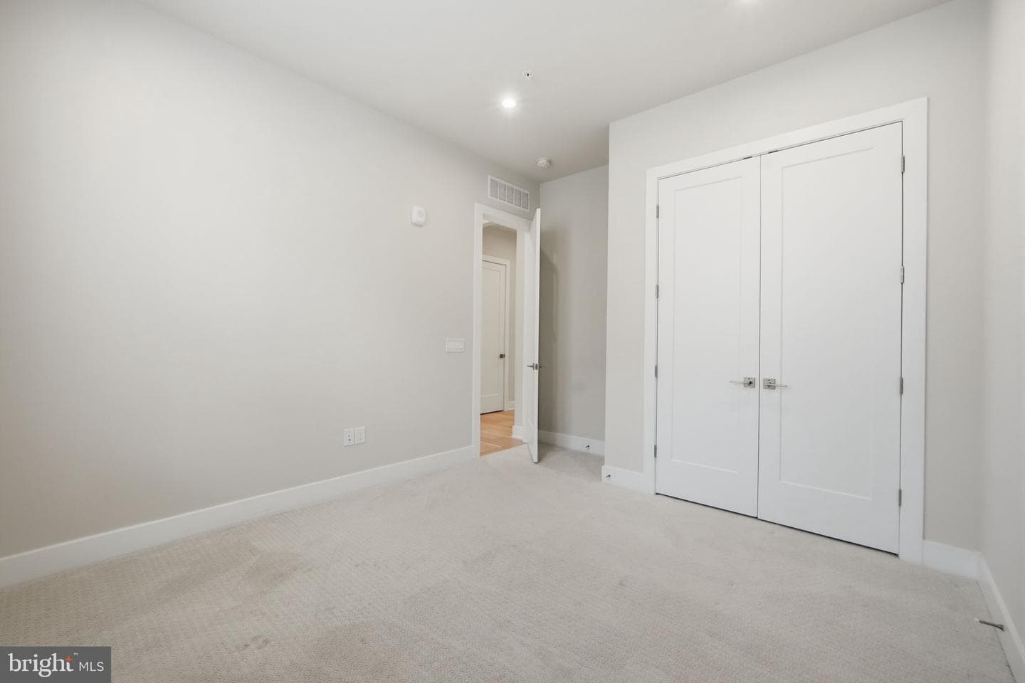 22171 Springside Terrace #300 photo 36