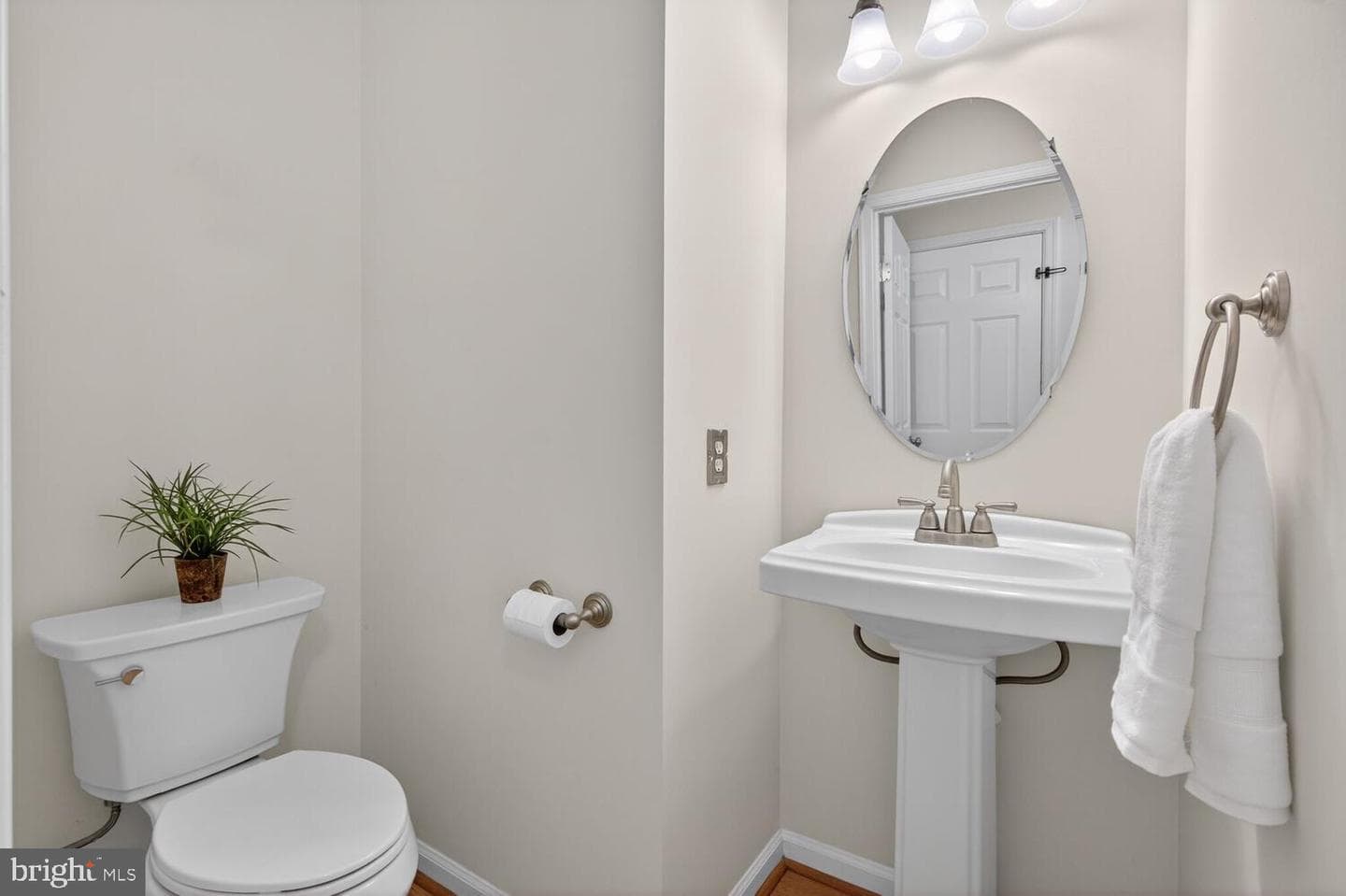 20686 Pomeroy Court photo 21