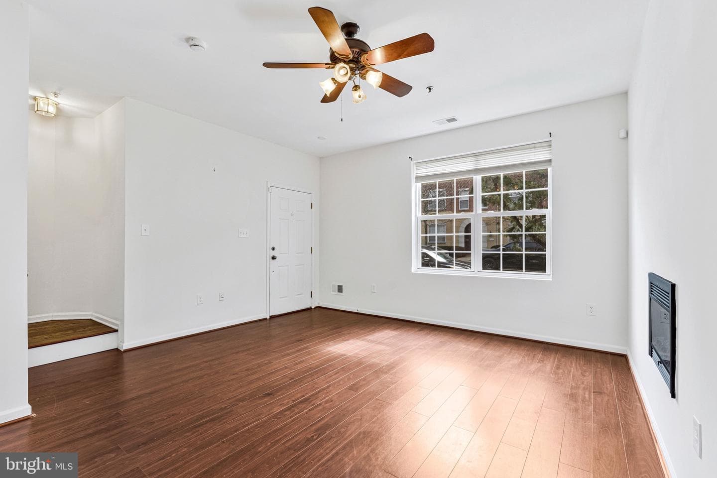 43662 Mcdowell Square photo 6