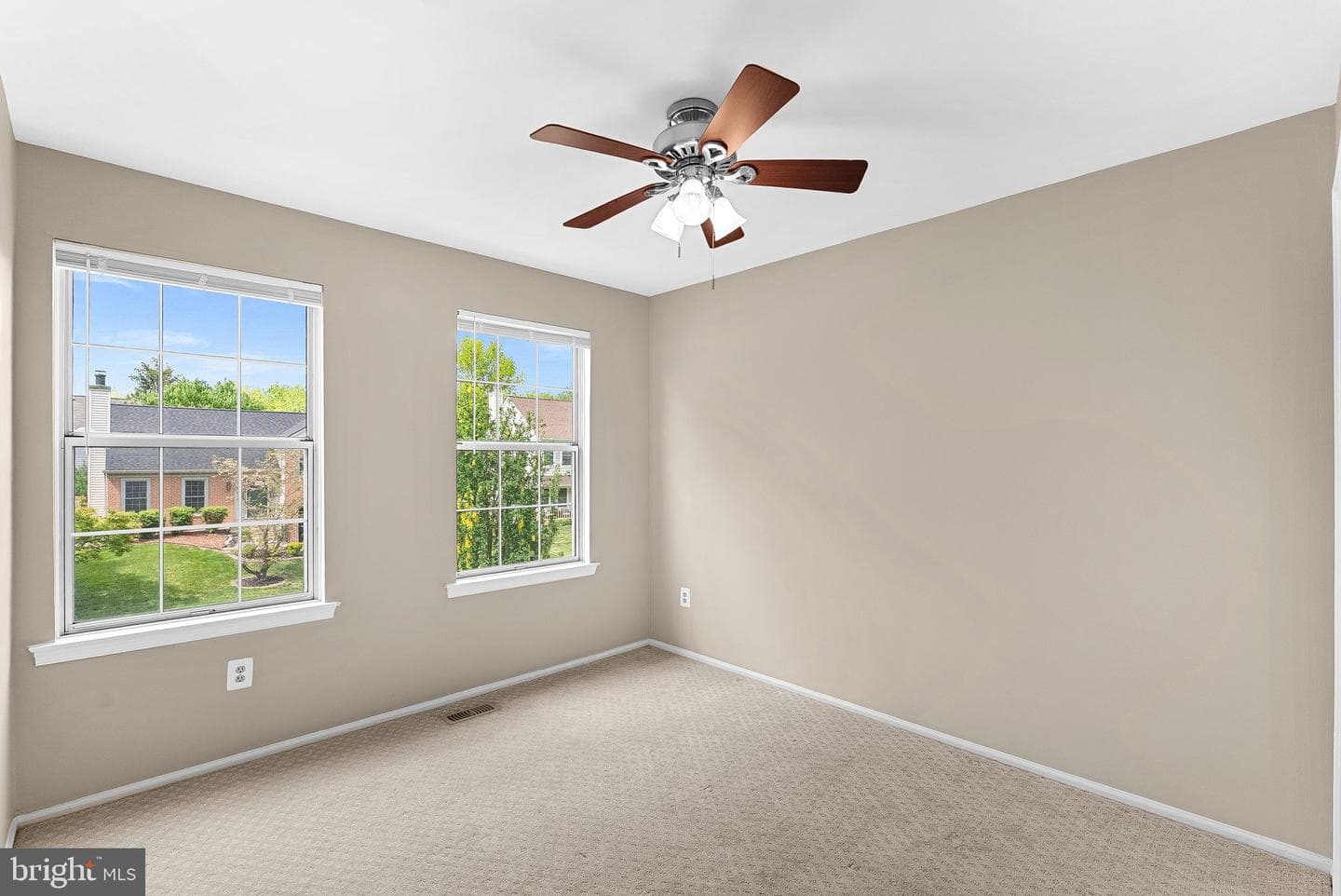 28 Bedford Drive photo 33