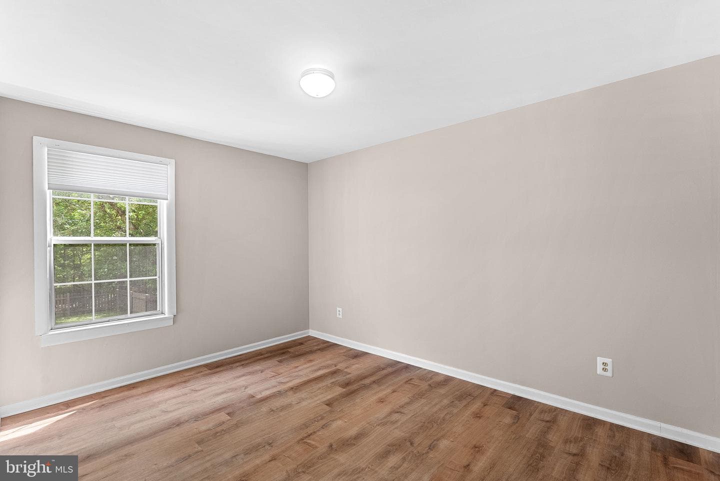 28 Bedford Drive photo 37